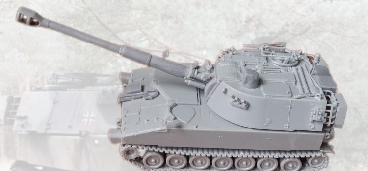 Modelltrans Modellbau: M109 A3GA1