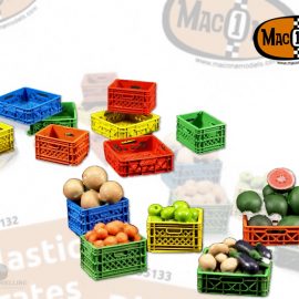 MacOne: Plastic crates with and without fruits